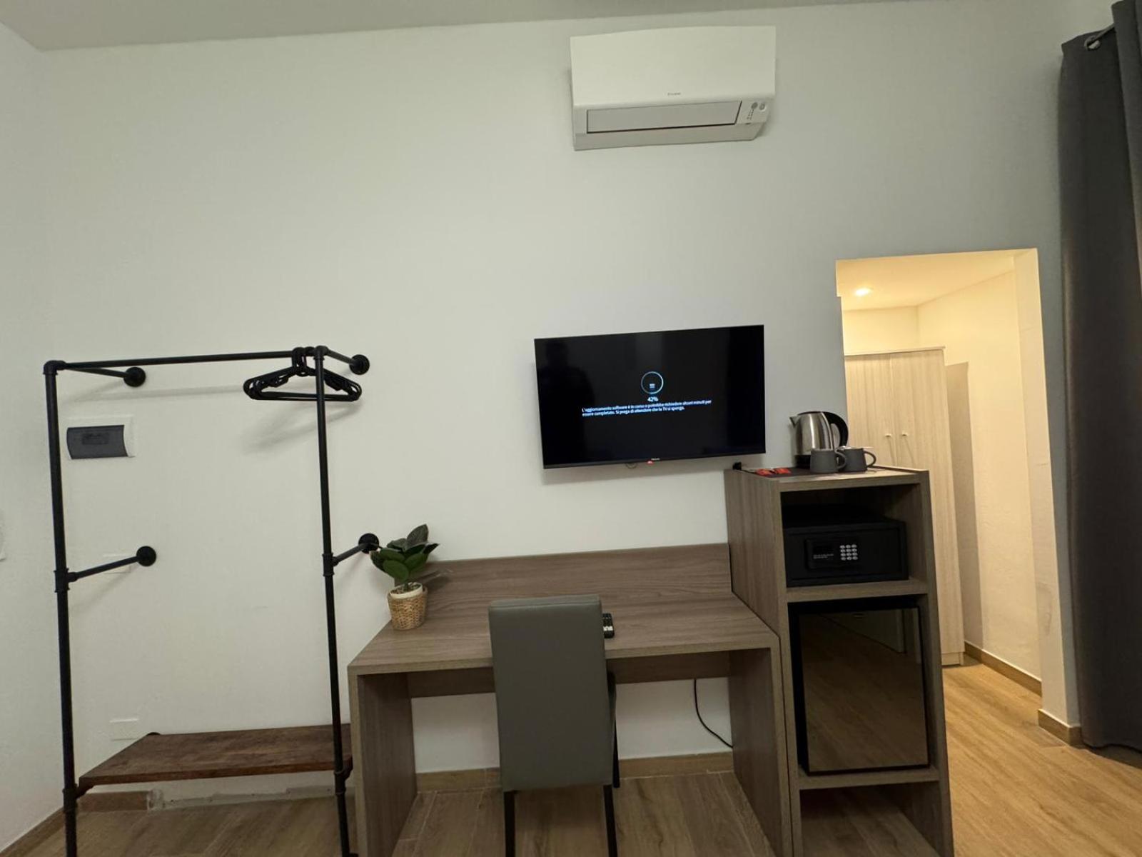 Large Double or Twin Room