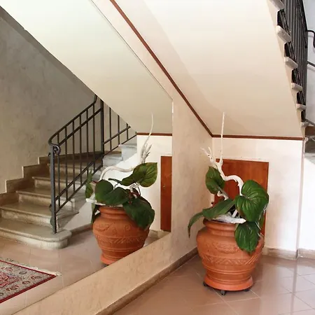 Gemini Camere E Suites-3