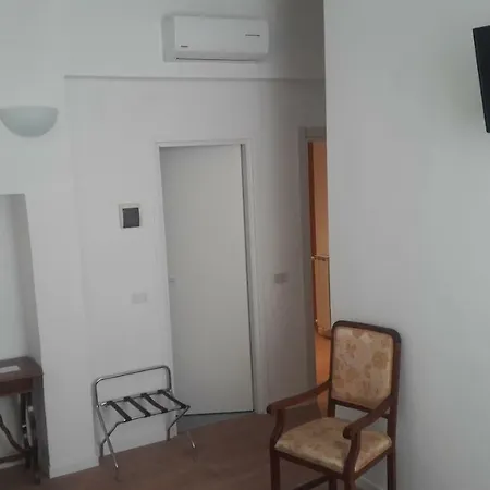 Il Grifo Camere E Suites-2
